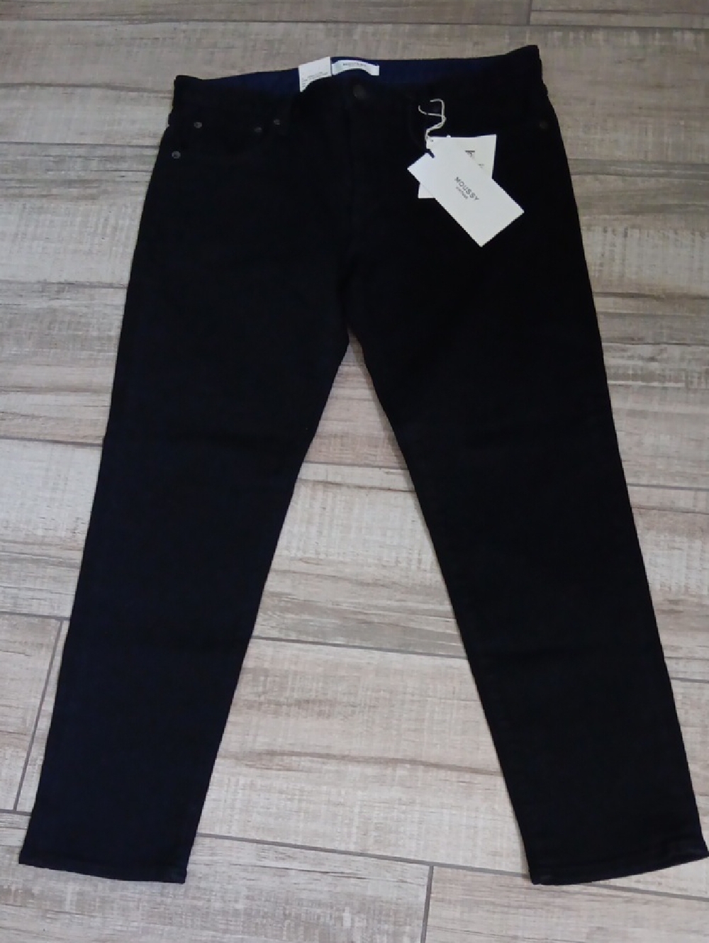 MOUSSY ..BEAUMONT SKINNY..SIZE 30